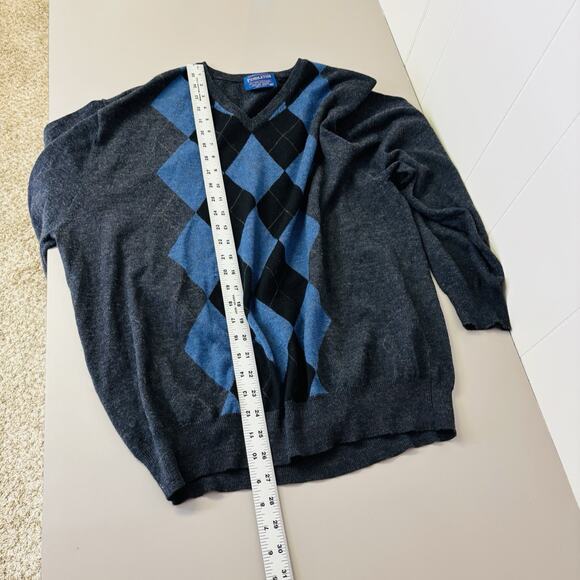 Pendleton V Neck Sweater Mens XL Gray with Blue Argyle Merino Wool Pullover - Picture 7 of 7